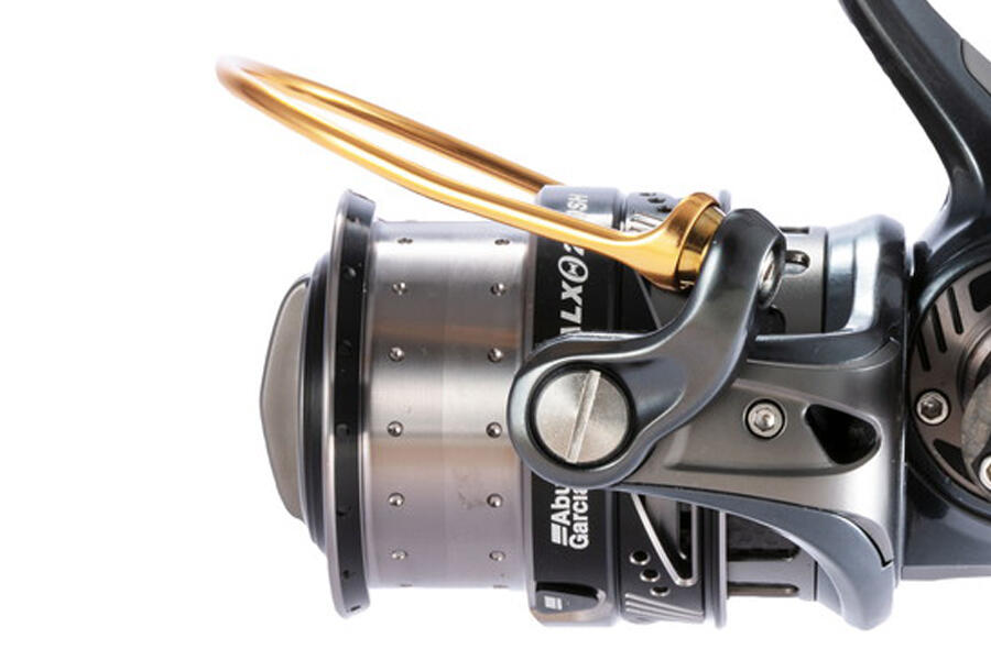 【新品未使用】AbuGarcia REVO ALX THETA 2500SH