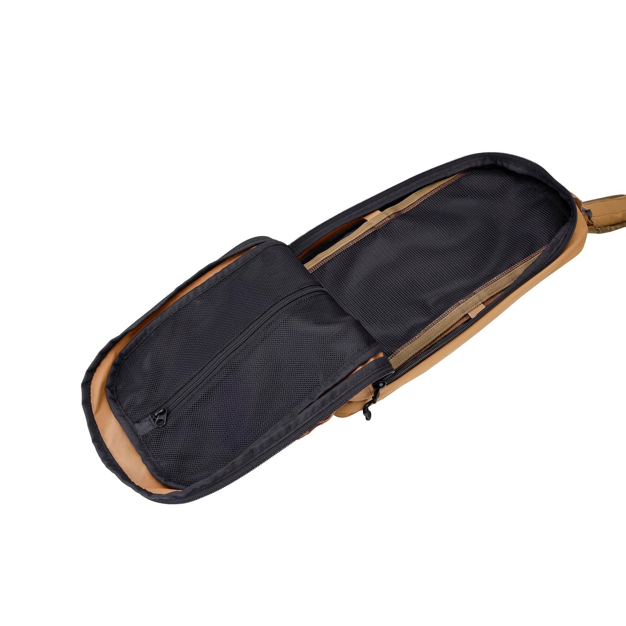 背面スリングバッグ内部